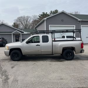 Chevrolet Silverado 1500 Work Truck - 3