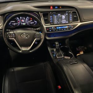 2018 Toyota HIGHLANDER LIMITED — миниатюра 38