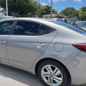 HYUNDAI ELANTRA VALUE EDITION - 6