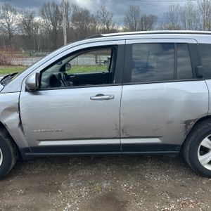 JEEP COMPASS LATITUDE - 4