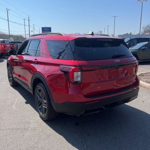 FORD EXPLORER ST-LINE - 5