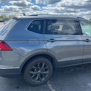 VOLKSWAGEN TIGUAN SE 4MOTION - 9