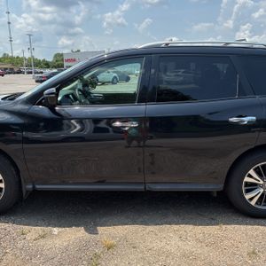 2020 Nissan PATHFINDER S — фото 4