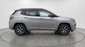 صورة 8 لـ 2025 JEEP COMPASS LIMITED
