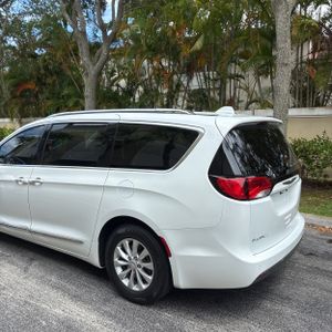 صورة 6 لـ 2018 Chrysler PACIFICA TOURING L