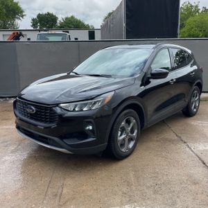 FORD ESCAPE ST-LINE SELECT - 1