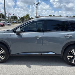 2023 Nissan ROGUE SL — фото 4