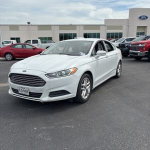 FORD FUSION SE - 1