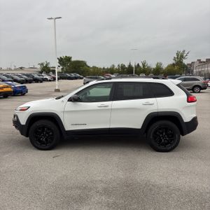 صورة 3 لـ 2015 JEEP CHEROKEE TRAILHAWK