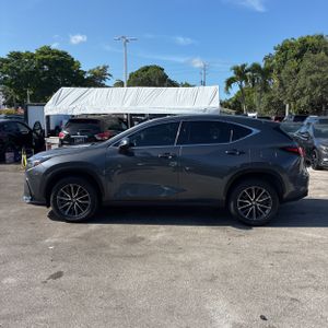 صورة 3 لـ 2024 Lexus NX 250 BASE