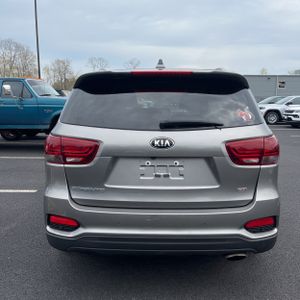 KIA SORENTO LX - 7