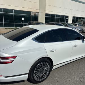 GENESIS ELECTRIFIED G80 BASE - 9