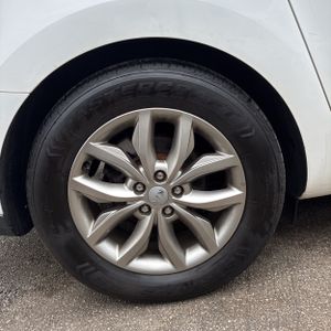 صورة مصغرة 19 لـ 2019 KIA SEDONA EX