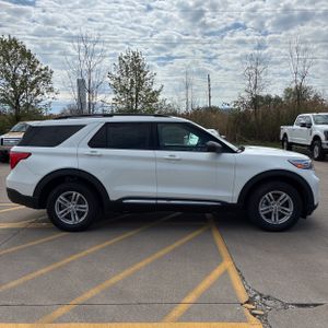 FORD EXPLORER XLT - 10