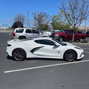 CHEVROLET CORVETTE STINGRAY - 10