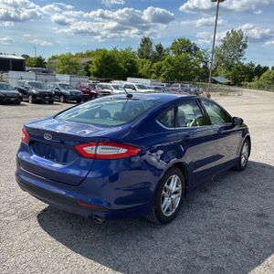 FORD FUSION SE - 8
