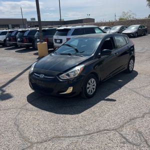 HYUNDAI ACCENT SE - 1