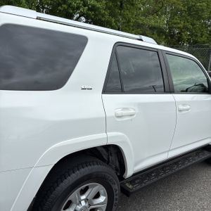 TOYOTA 4RUNNER - 8