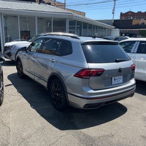 2022 Volkswagen TIGUAN SE R-LINE BLACK 4MOTION 照片 5