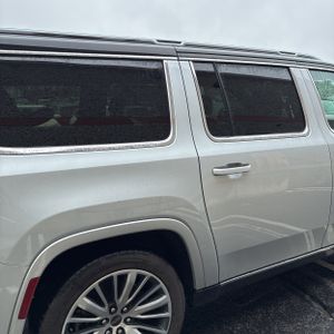 JEEP GRAND WAGONEER L SERIES III - 9