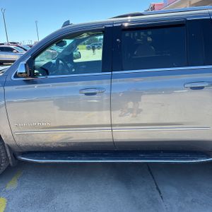 CHEVROLET SUBURBAN PREMIER - 4