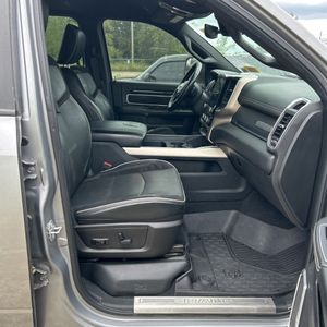 2019 RAM 2500 LARAMIE 照片 33