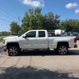 2017 Chevrolet SILVERADO 1500 LT — фото 3