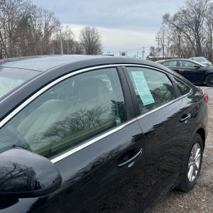 HYUNDAI SONATA ECO - 2