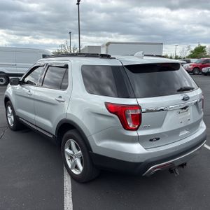 FORD EXPLORER XLT - 5
