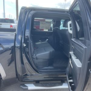 2023 Toyota TUNDRA LIMITED HV thumbnail 35