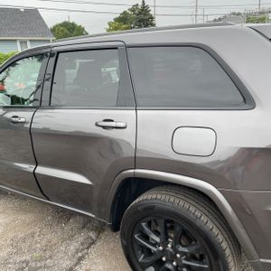 صورة 6 لـ 2021 JEEP GRAND CHEROKEE LAREDO X