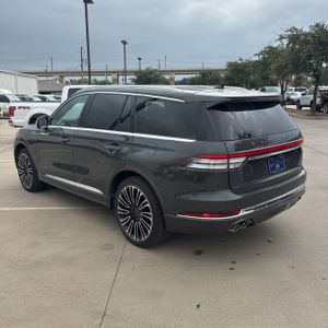 صورة 5 لـ 2022 Lincoln AVIATOR BLACK LABEL