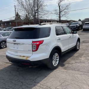 FORD EXPLORER XLT - 8