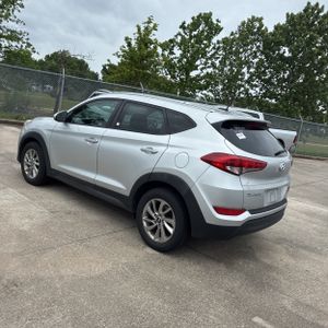 HYUNDAI TUCSON SE - 5
