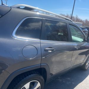 JEEP CHEROKEE LIMITED - 9