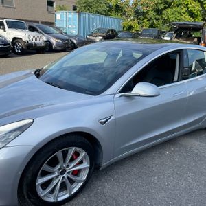 2018 Tesla MODEL 3 LONG RANGE — фото 2