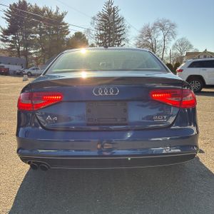 AUDI A4 2.0T PREMIUM - 7