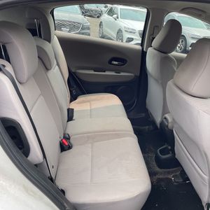 2018 Honda HR-V LX 照片 35