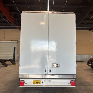 FORD E-350 CUTAWAY - 7