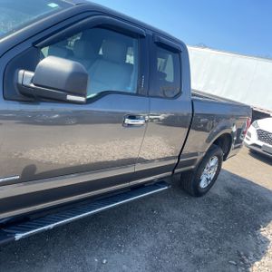 FORD F-150 XLT - 4