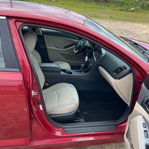 صورة مصغرة 33 لـ 2014 KIA OPTIMA LX