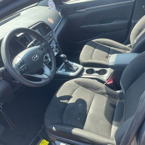 2019 Hyundai ELANTRA SE thumbnail 27