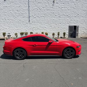 FORD MUSTANG ECOBOOST - 10
