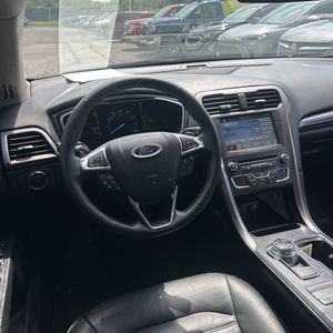 صورة مصغرة 36 لـ 2018 FORD FUSION SE