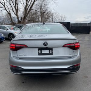 VOLKSWAGEN JETTA SE - 7