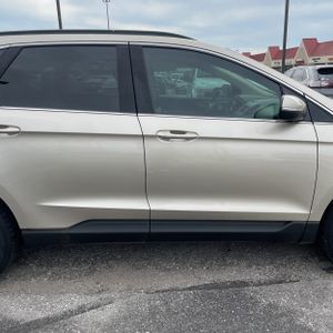 FORD EDGE SEL - 9