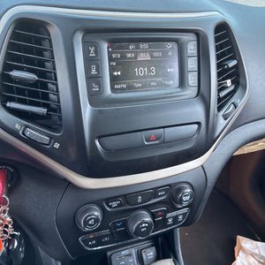 صورة مصغرة 37 لـ 2015 JEEP CHEROKEE LATITUDE