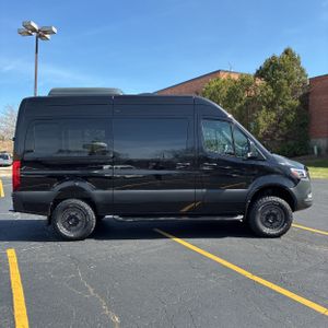 Mercedes-Benz Sprinter 2500 - 10