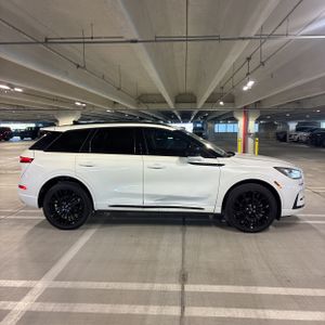 LINCOLN CORSAIR RESERVE - 10