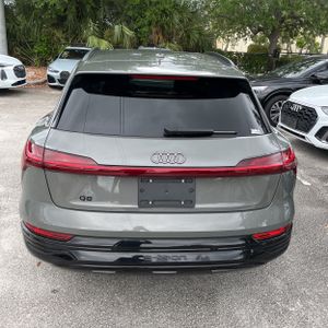 AUDI Q8 E-TRON QUATTRO PREMIUM - 7